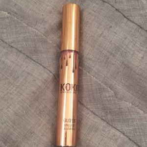 KOKO BY KYLIE COSMETICS damn Gina gloss